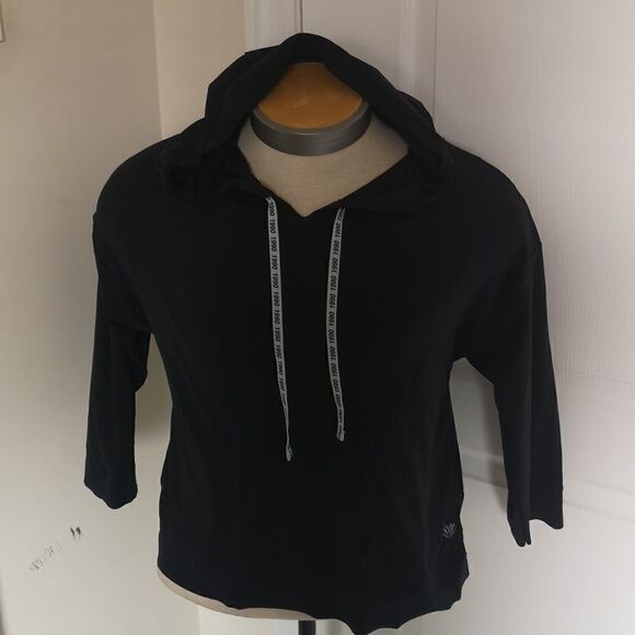 Forever 21 Ladies Pull Over Hoodie Sweater With Ruffled Back Medium Black - Picture 1 of 16